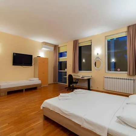 Casa Di Bakalovi Vilă *